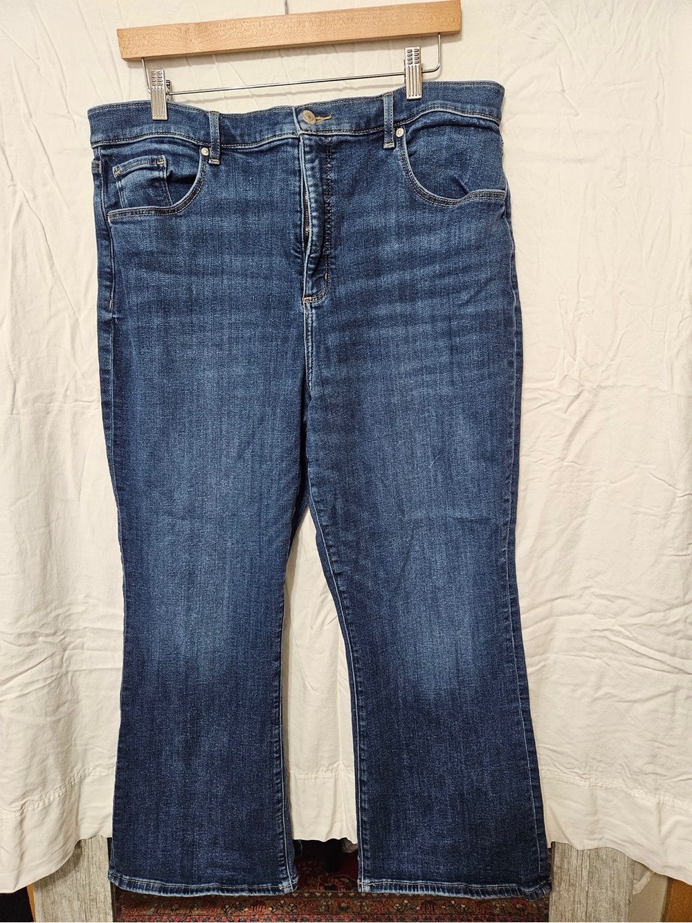 LOFT Indigo Cropped Straight Jeans